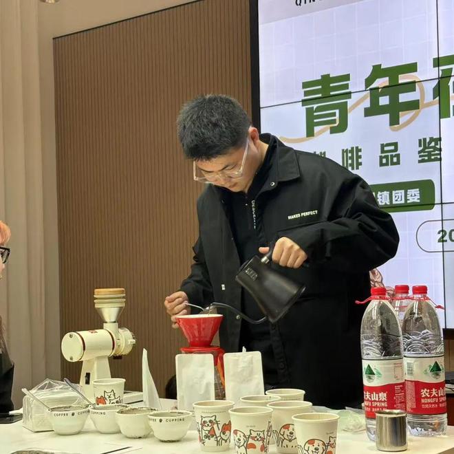 工作站“三青”模式打造社区服务新样本不朽情缘游戏网站四团青春梦想家社会(图2)